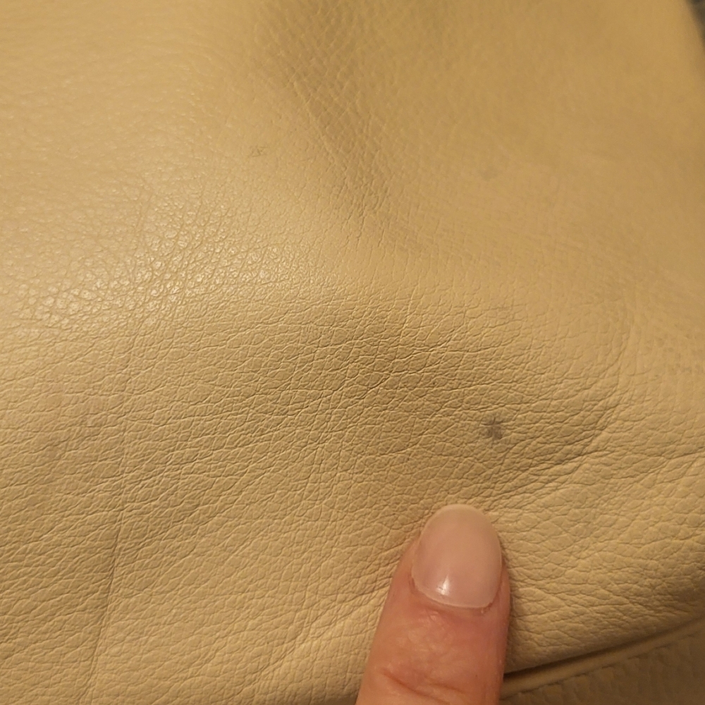 Alberta Di Canio Women's Cream Shoulder Bag - Picture 13 of 16